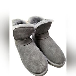 Cozy Gray Suede Winter Boots